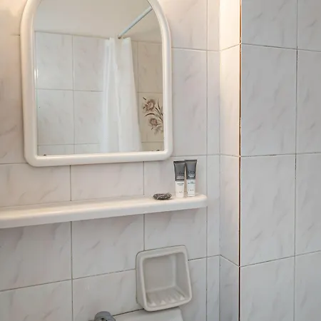 ίκαρος 2* Καρτεράδος