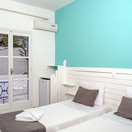 Aparthotel Ikaros Karterados (Santorini)